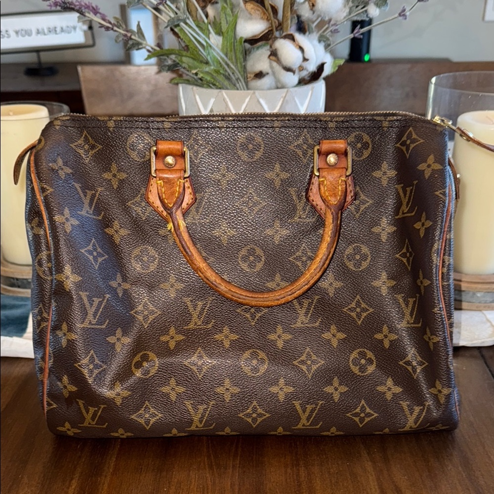 Authentic Louis Vuitton speedy 30
